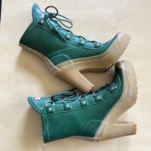 Hunter “Gabby” Heeled Green Rubber Boots - Women’s Size 7
